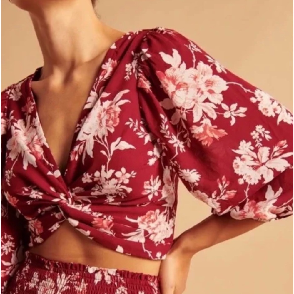 Abercrombie floral crop top